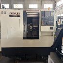 台湾富裕8寸卡盘硬轨机，发那科tf系统。